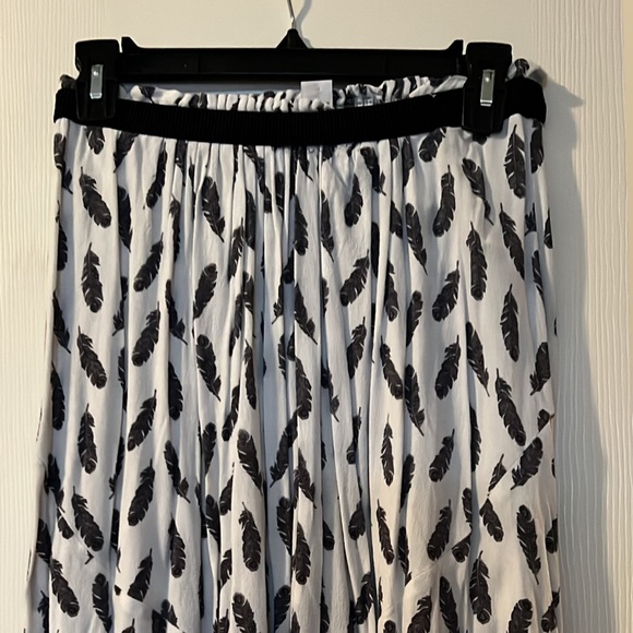 Feather print skirt - Picture 1 of 1